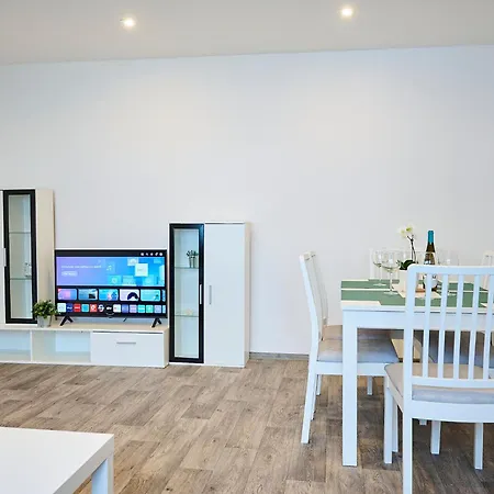 U Dzina-3 By Interhome *